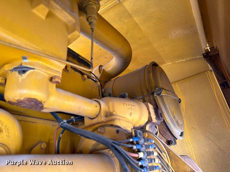 image for item NN9363 1975 Oshkosh W-1700-15 snowblower truck