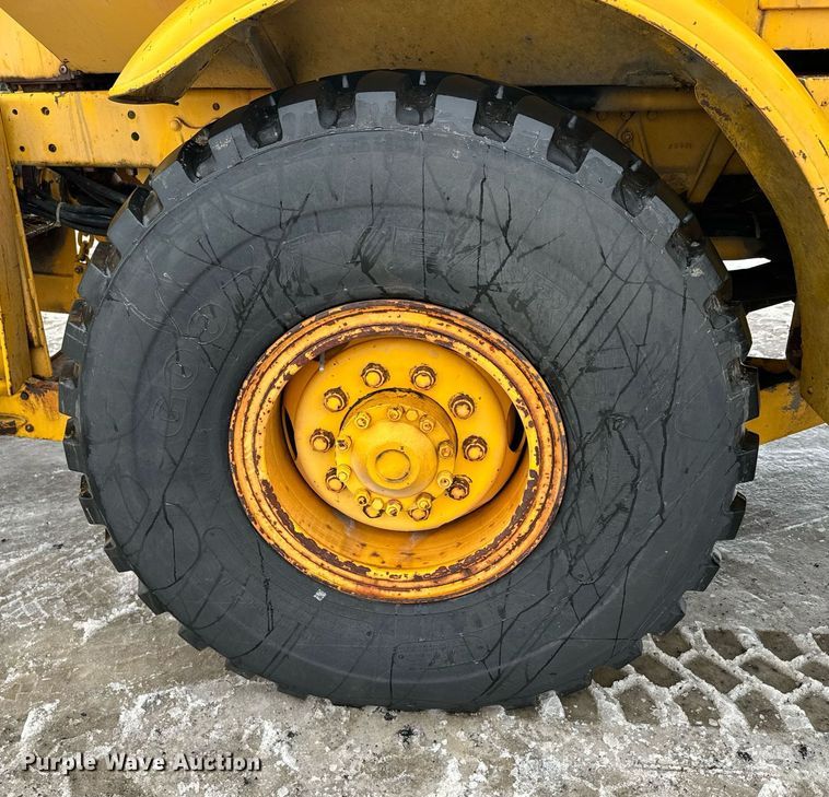 image for item NN9363 1975 Oshkosh W-1700-15 snowblower truck