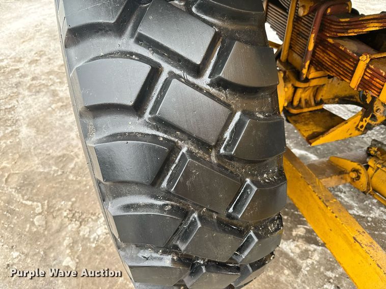 image for item NN9363 1975 Oshkosh W-1700-15 snowblower truck