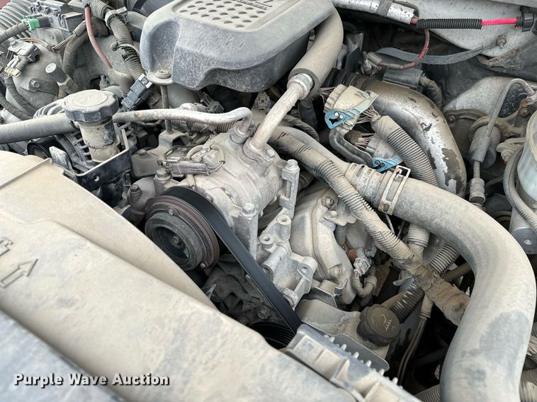 image for item NN9431 2007 GMC Sierra 3500HD utility bed pickup truck