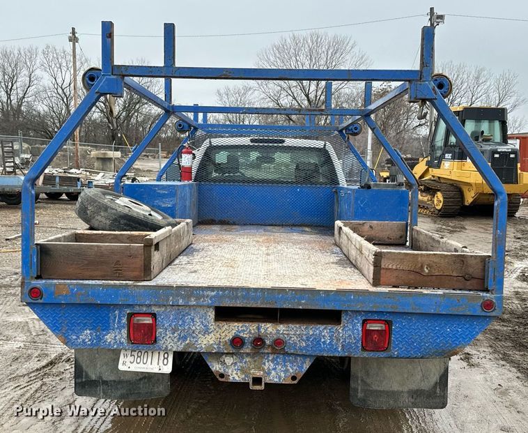 image for item NN9432 2007 GMC  Sierra 3500HD utility bed pickup truck