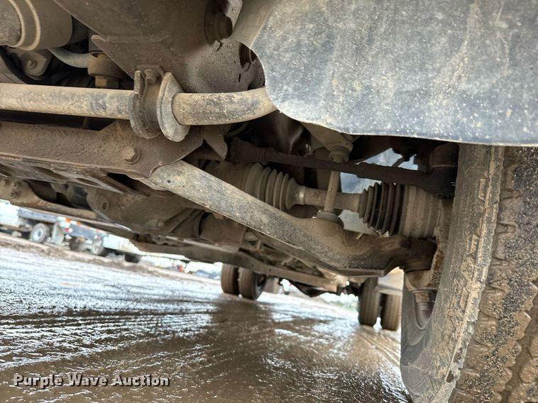 image for item NN9432 2007 GMC  Sierra 3500HD utility bed pickup truck