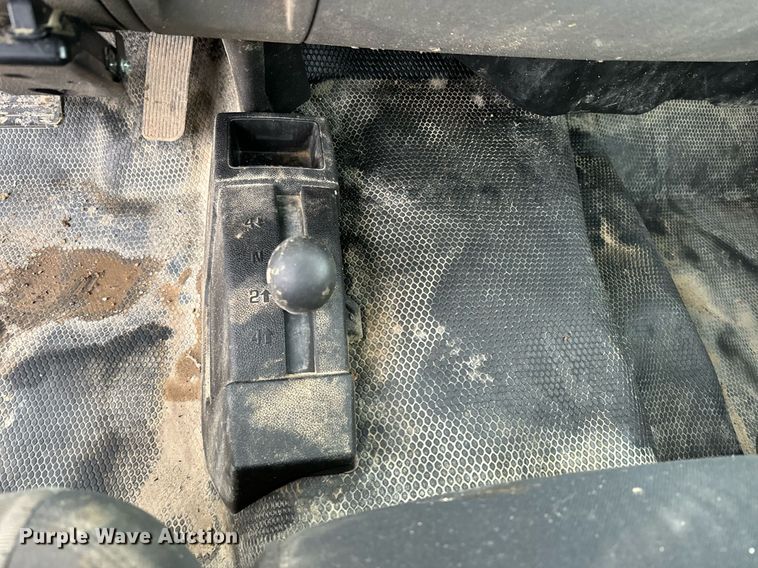 image for item NN9432 2007 GMC  Sierra 3500HD utility bed pickup truck