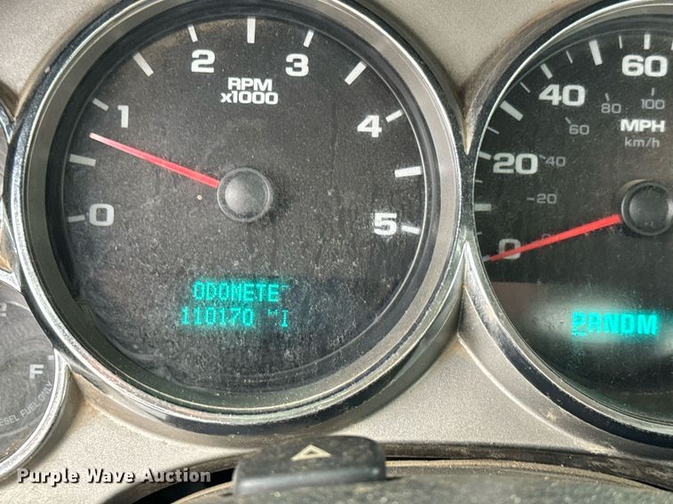 image for item NN9432 2007 GMC  Sierra 3500HD utility bed pickup truck