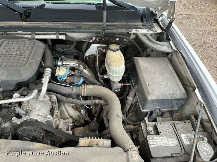 image for item NN9432 2007 GMC  Sierra 3500HD utility bed pickup truck