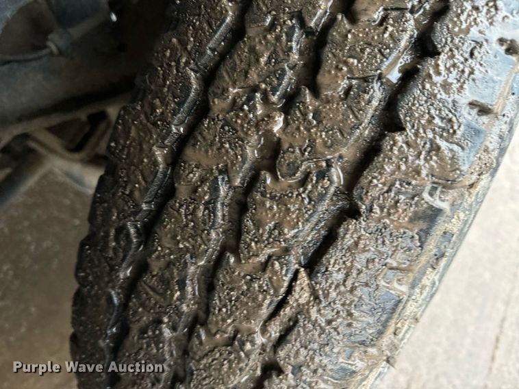 image for item NN9432 2007 GMC  Sierra 3500HD utility bed pickup truck