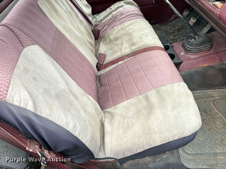 image for item NN9433 1990 Chevrolet  C2500 flatbed pickup truck