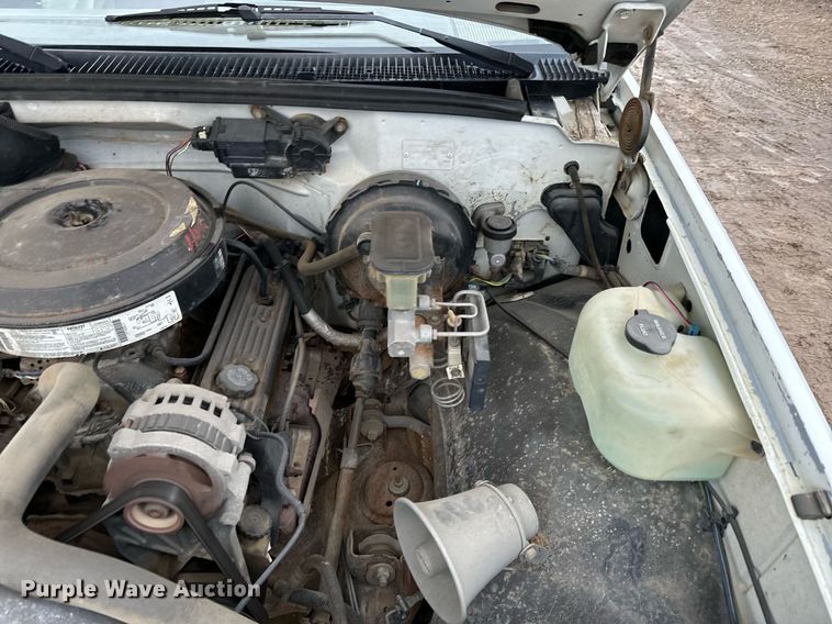 image for item NN9433 1990 Chevrolet  C2500 flatbed pickup truck