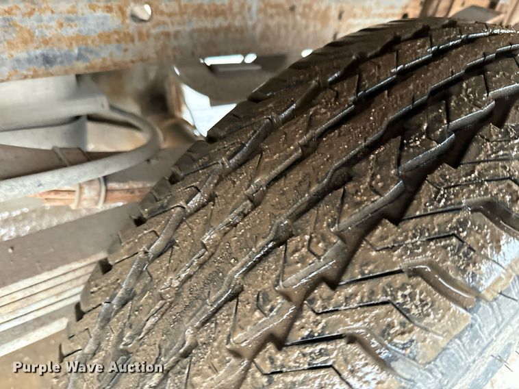 image for item NN9433 1990 Chevrolet  C2500 flatbed pickup truck