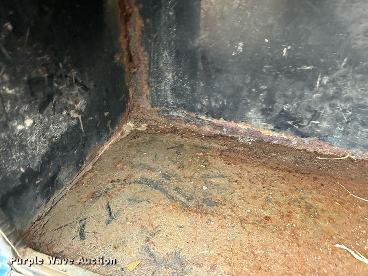 image for item NN9434 2007 GMC Sierra 3500HD utility bed pickup truck