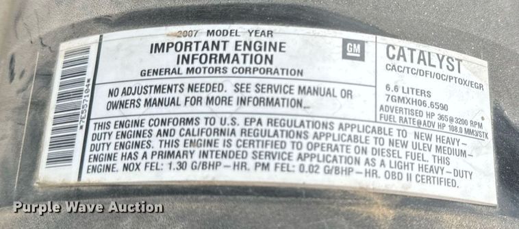 image for item NN9434 2007 GMC Sierra 3500HD utility bed pickup truck