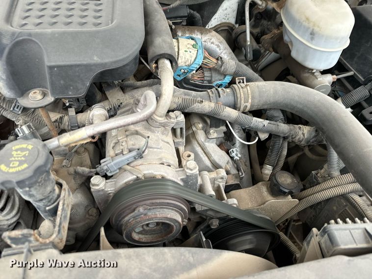 image for item NN9434 2007 GMC Sierra 3500HD utility bed pickup truck