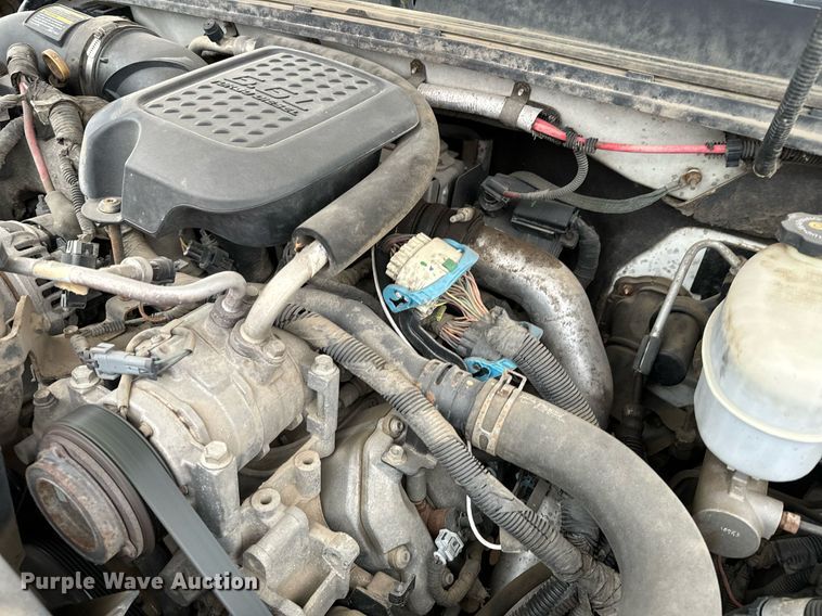 image for item NN9434 2007 GMC Sierra 3500HD utility bed pickup truck