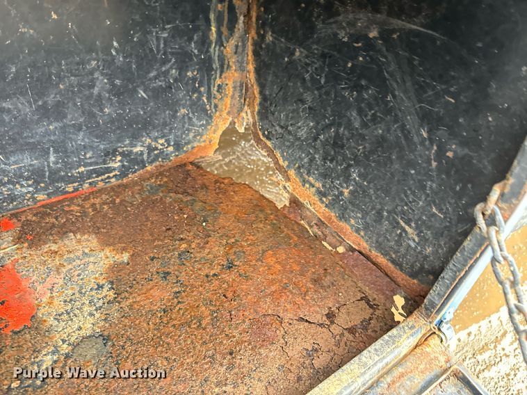 image for item NN9436 2007 GMC Sierra 3500HD utility bed pickup truck