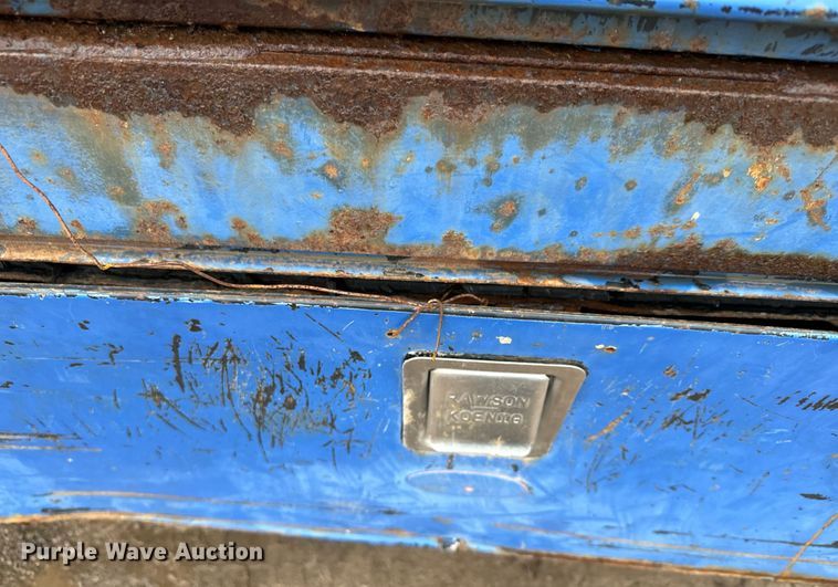 image for item NN9436 2007 GMC Sierra 3500HD utility bed pickup truck