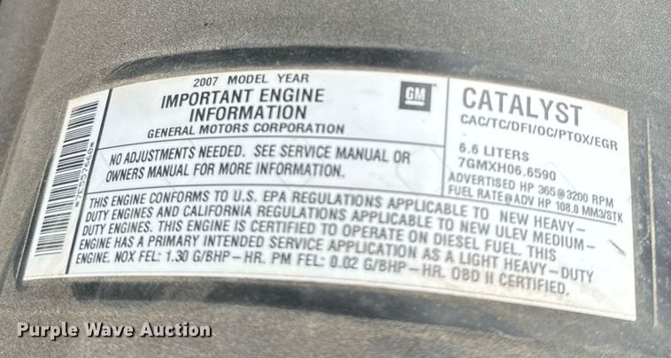 image for item NN9436 2007 GMC Sierra 3500HD utility bed pickup truck