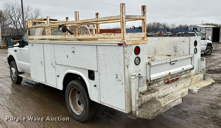 image for item NN9438 2004 Ford F450 Super Duty utility / service truck