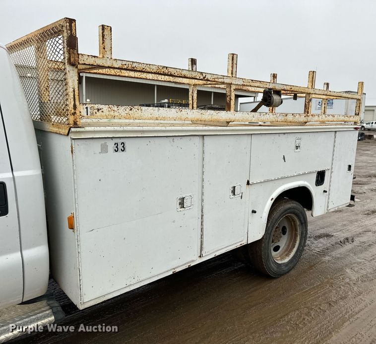 image for item NN9438 2004 Ford F450 Super Duty utility / service truck