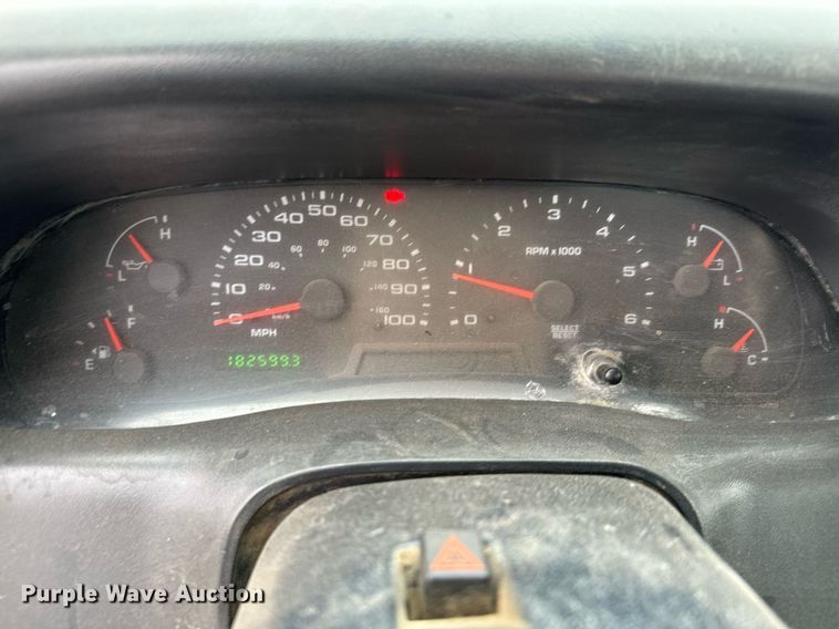 image for item NN9438 2004 Ford F450 Super Duty utility / service truck