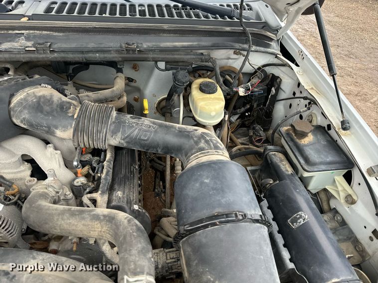 image for item NN9438 2004 Ford F450 Super Duty utility / service truck