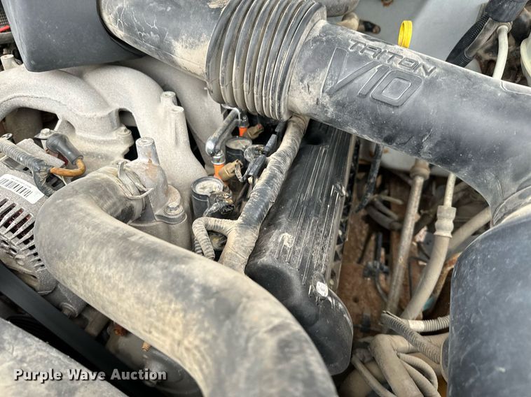 image for item NN9438 2004 Ford F450 Super Duty utility / service truck