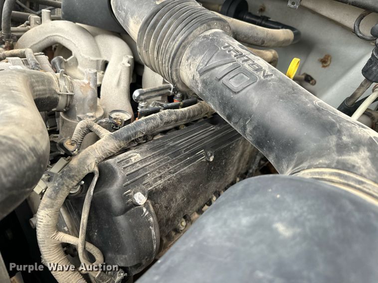 image for item NN9438 2004 Ford F450 Super Duty utility / service truck