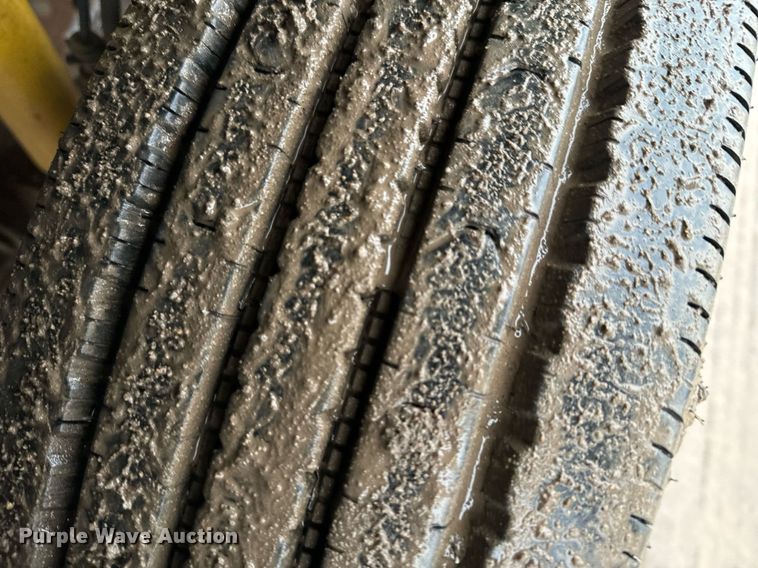 image for item NN9438 2004 Ford F450 Super Duty utility / service truck