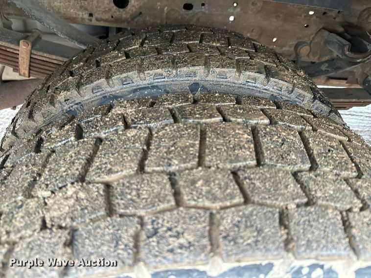 image for item NN9438 2004 Ford F450 Super Duty utility / service truck