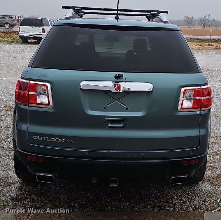 image for item NP9207 2009 Saturn  Outlook XR SUV