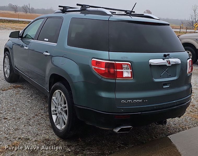 image for item NP9207 2009 Saturn  Outlook XR SUV