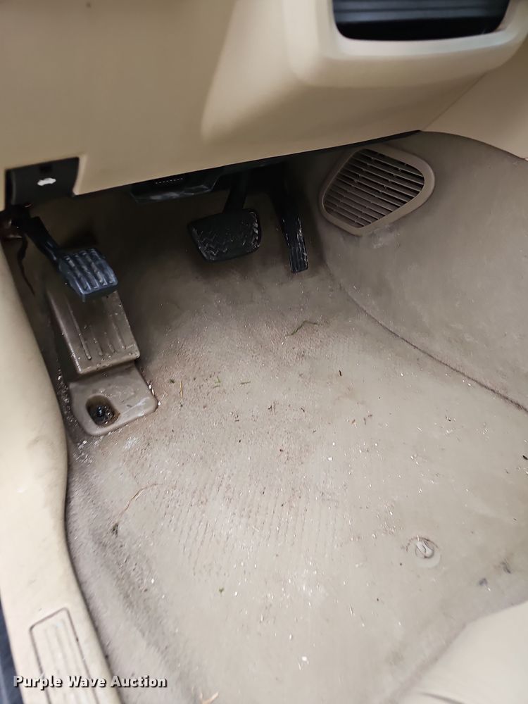 image for item NP9207 2009 Saturn  Outlook XR SUV