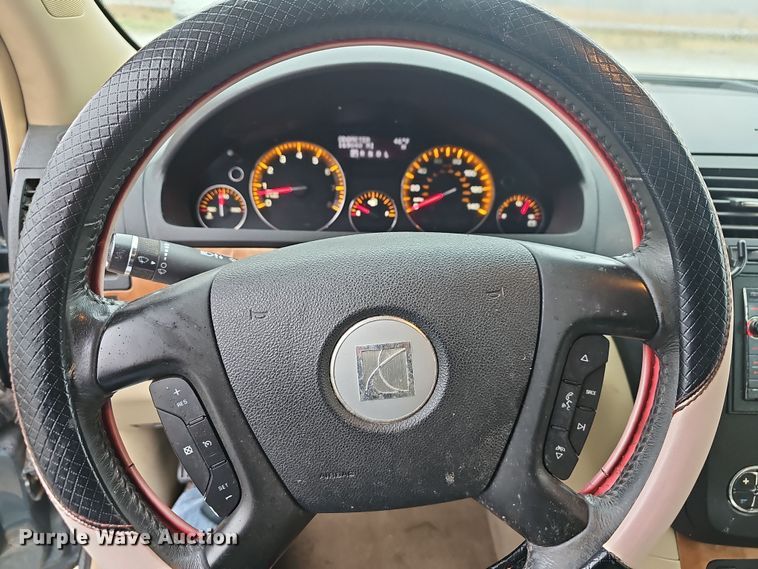 image for item NP9207 2009 Saturn  Outlook XR SUV