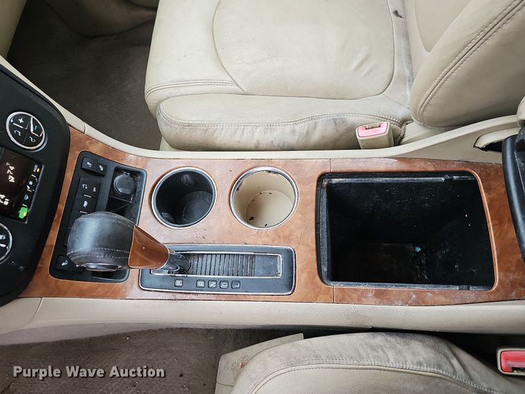 image for item NP9207 2009 Saturn  Outlook XR SUV