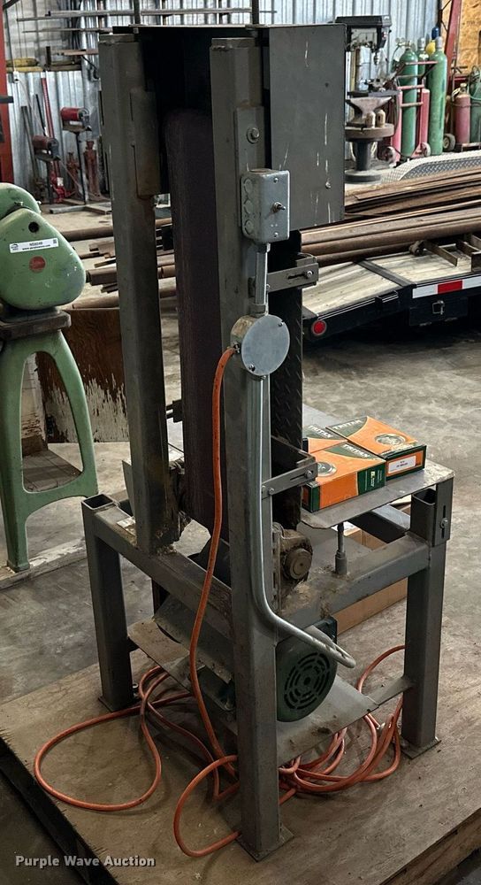 image for item NS9247 Belt sander