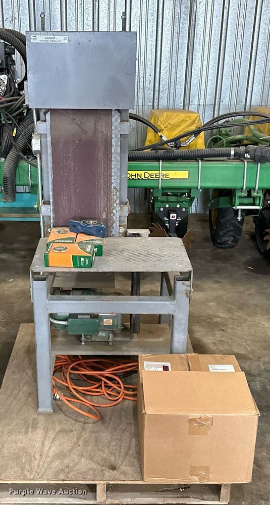 image for item NS9247 Belt sander