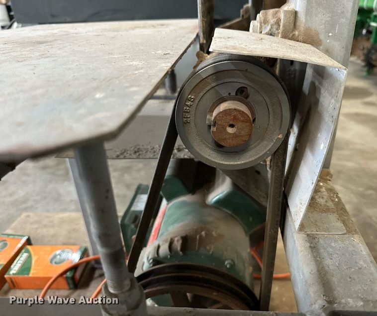 image for item NS9247 Belt sander
