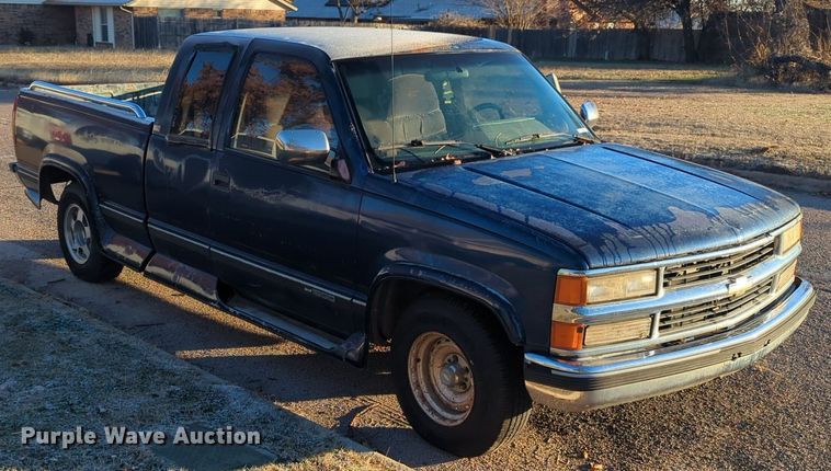 image for item OD9157 1994 Chevrolet  C1500 Ext. Cab pickup truck