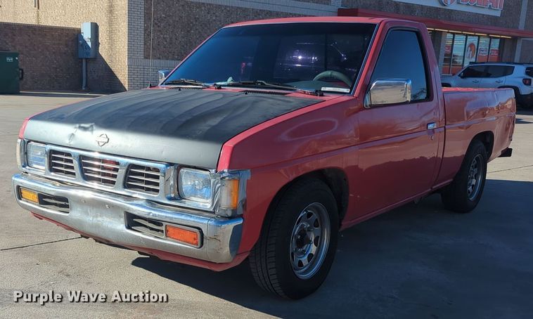 image for item OD9183 1995 Nissan pickup truck