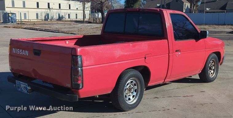 image for item OD9183 1995 Nissan pickup truck