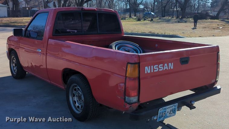 image for item OD9183 1995 Nissan pickup truck