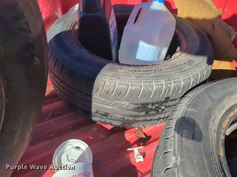 image for item OD9183 1995 Nissan pickup truck