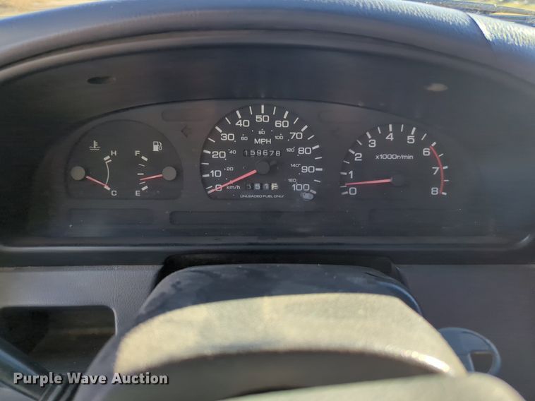 image for item OD9183 1995 Nissan pickup truck