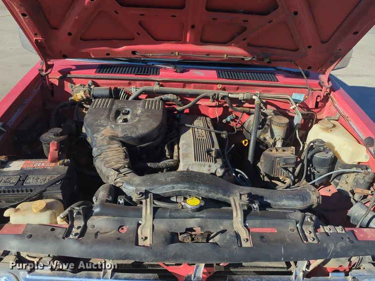 image for item OD9183 1995 Nissan pickup truck