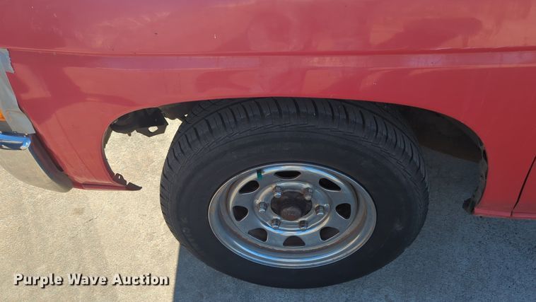 image for item OD9183 1995 Nissan pickup truck