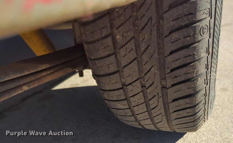 image for item OD9183 1995 Nissan pickup truck