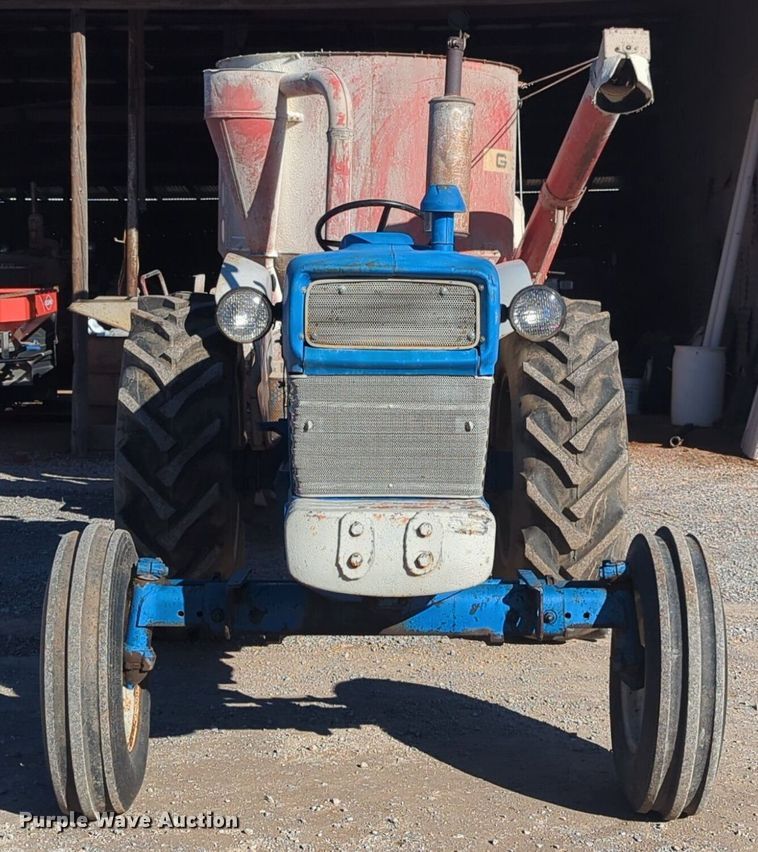 image for item OD9189 Ford 5000 tractor