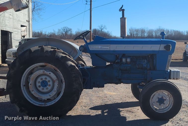 image for item OD9189 Ford 5000 tractor