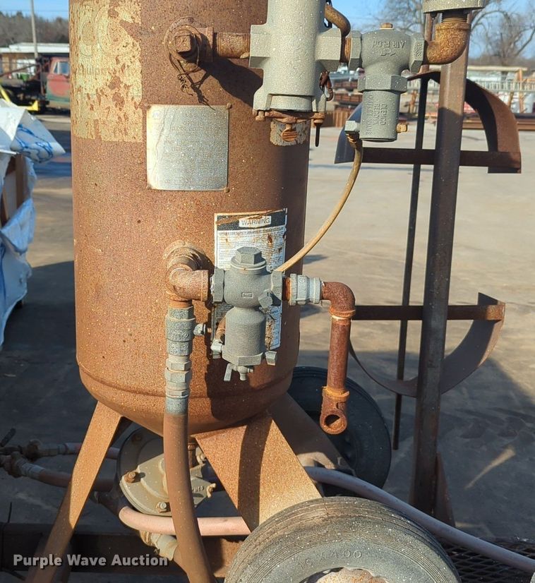 image for item OD9200 Ingersoll Rand  air compressor