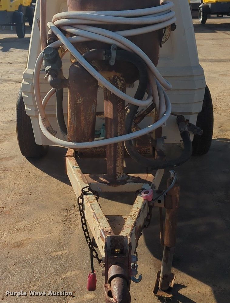 image for item OD9201 2006 Ingersoll Rand  185  air compressor