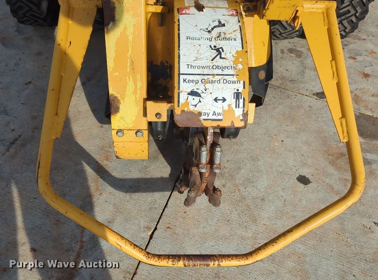 image for item OD9210 2004 Vermeer SC252 stump grinder